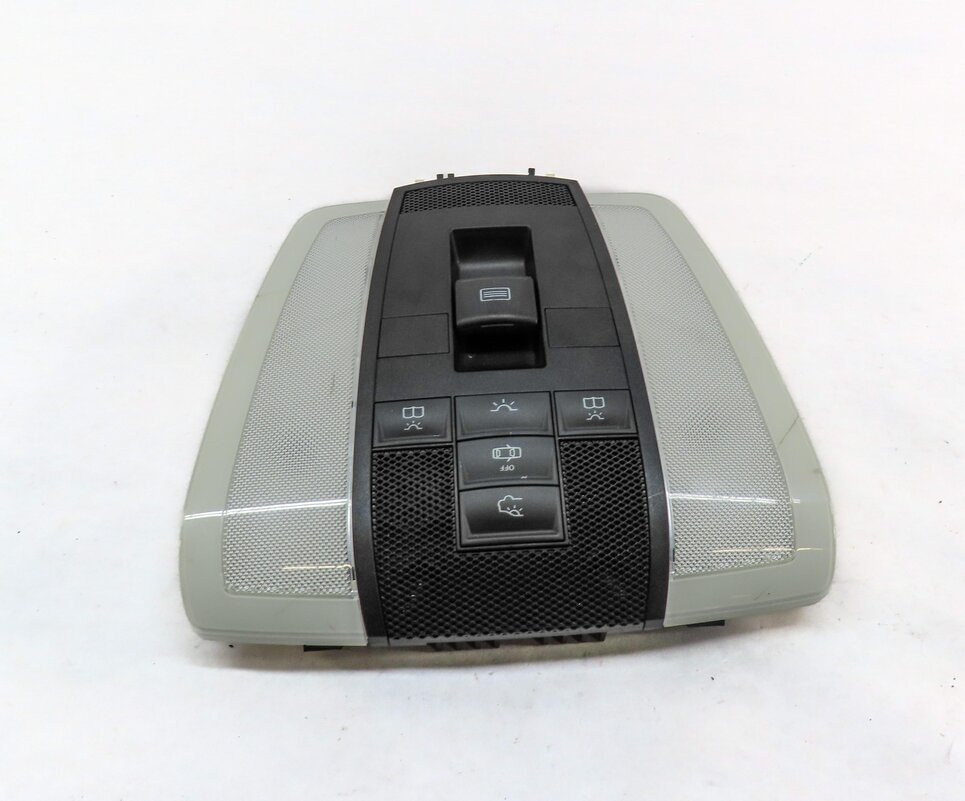 Thumbnail 3: 2012 MERCEDES C250 (W204) FRONT DOMELIGHT MAP READING DOME LIGHT LAMP (BLACK)