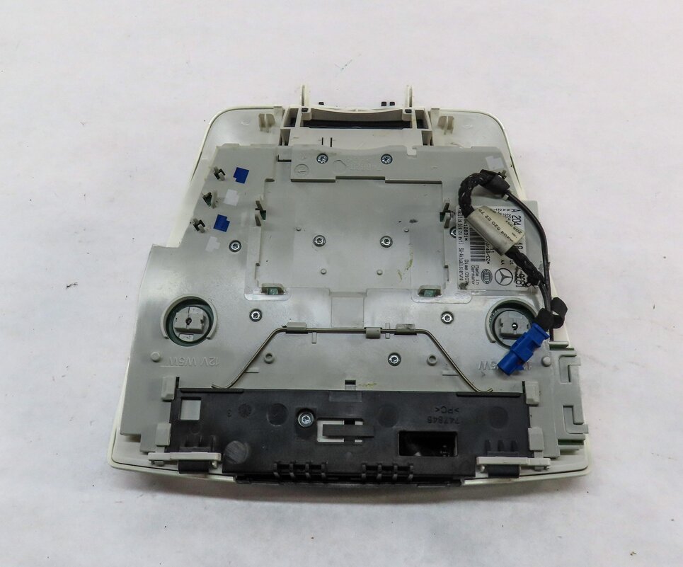 Thumbnail 5: 2012 MERCEDES C250 (W204) FRONT DOMELIGHT MAP READING DOME LIGHT LAMP (BLACK)