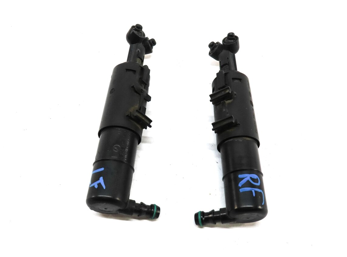 Thumbnail 2: 2012 MERCEDES C250 (W204) FRONT LEFT & RIGHT HEADLIGHT WASHER PUMP SET-2