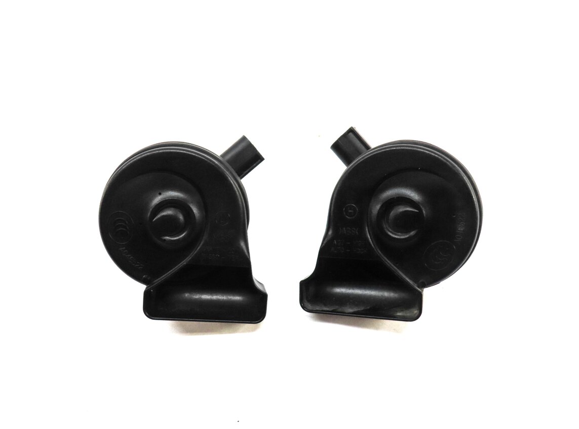 Thumbnail 2: 08-18 MERCEDES C E GLK CLS CLASS (C218 W204 W212 X204) HIGH & LOW TONE HORN SET