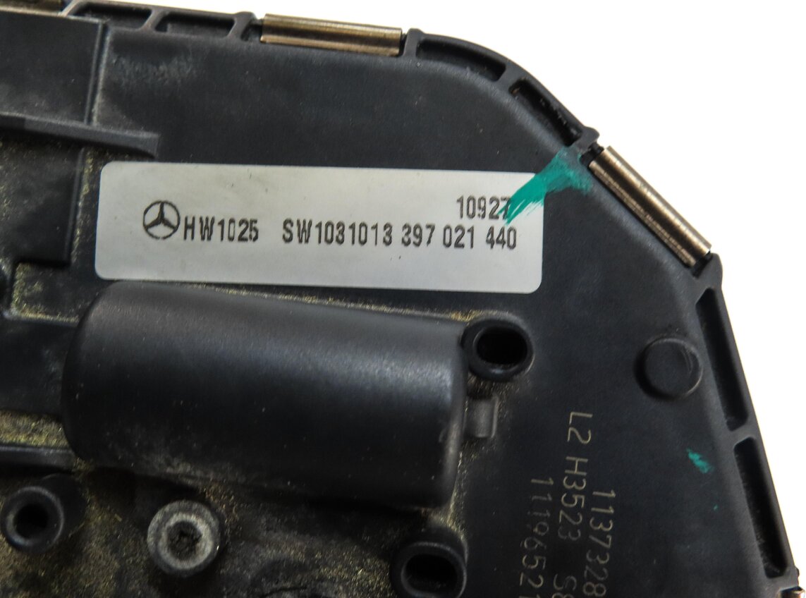Thumbnail 6: 08-20 MERCEDES C E CLASS (A207 C207 W204 W207 W212) FRONT WINDSHIELD WIPER MOTOR