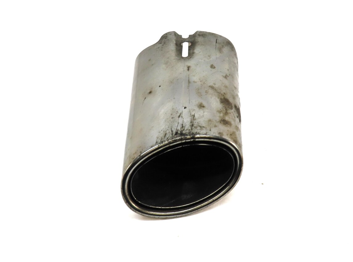 Thumbnail 2: 2012 MERCEDES C250 (W204) MUFFLER PIPE EXHAUST TIP TRIM