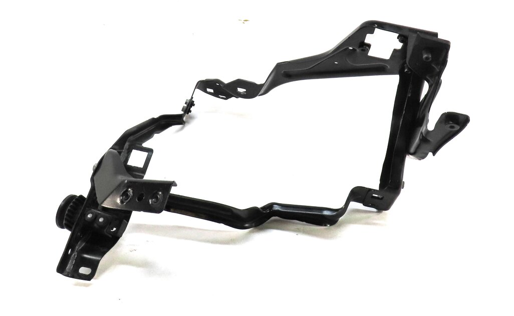 Thumbnail 3: 2012 MERCEDES C250 (W204) FRONT RIGHT PASSENGER HEADLIGHT MOUNT BRACKET SUPPORT