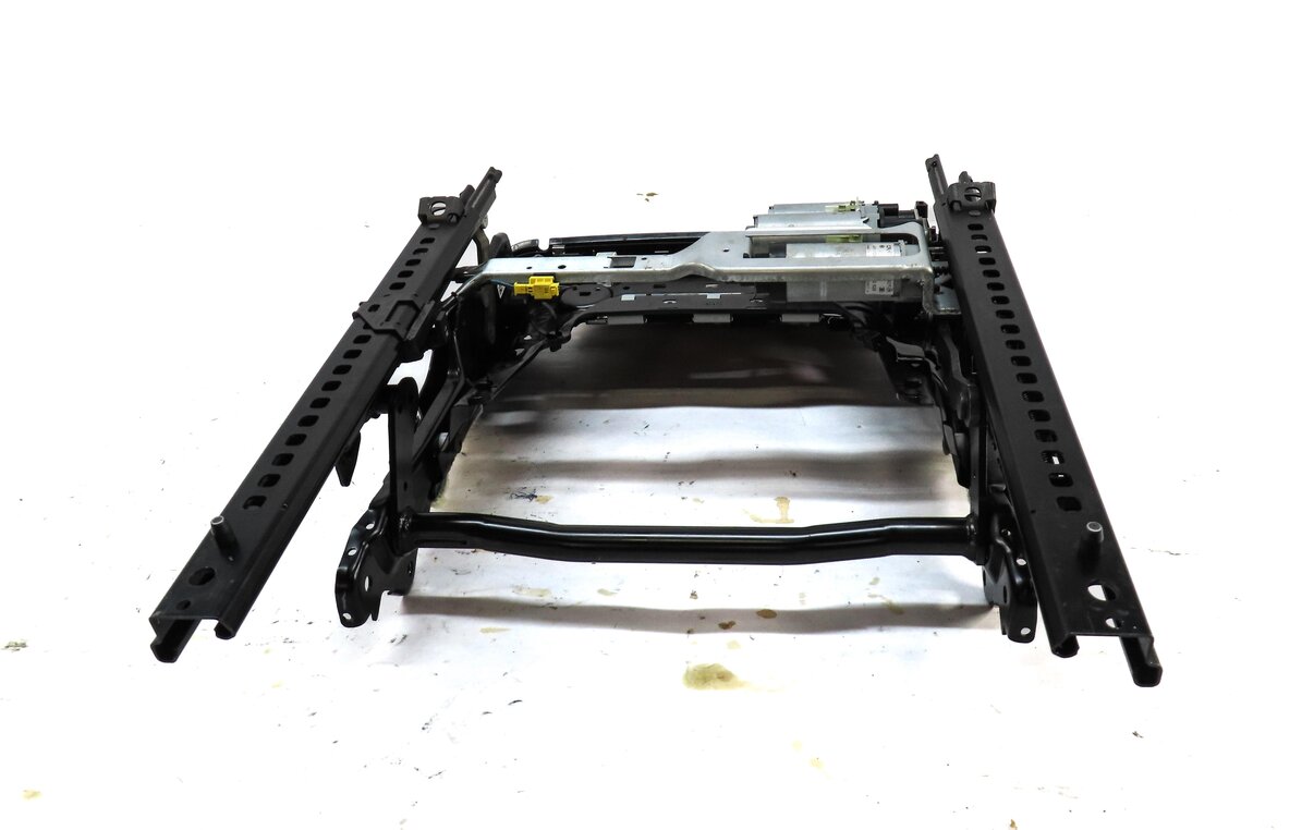 Thumbnail 8: 10-16 PORSCHE PANAMERA (970 G1) LEFT FRONT DRIVER MEMORY SEAT TRACK w/ MOTORS