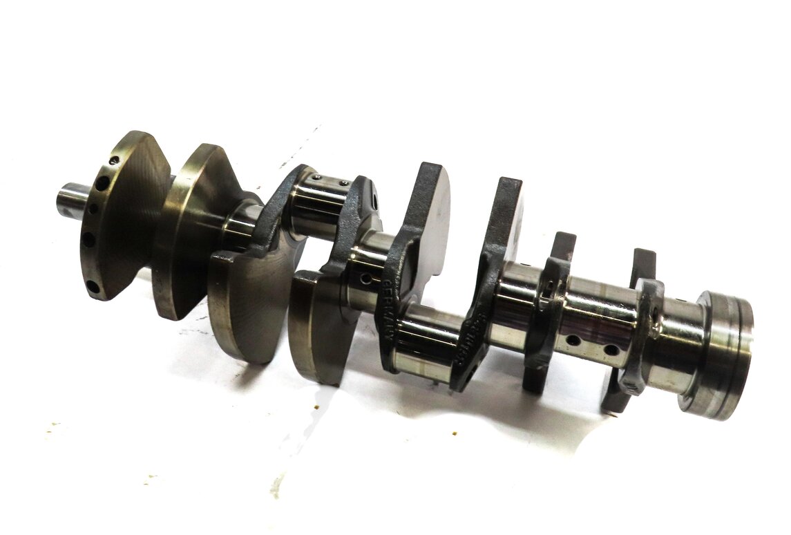 Thumbnail 1: 2012 PORSCHE PANAMERA (970 G1) 4.8L M48 ENGINE CRANKSHAFT CRANK SHAFT ASSEMBLY