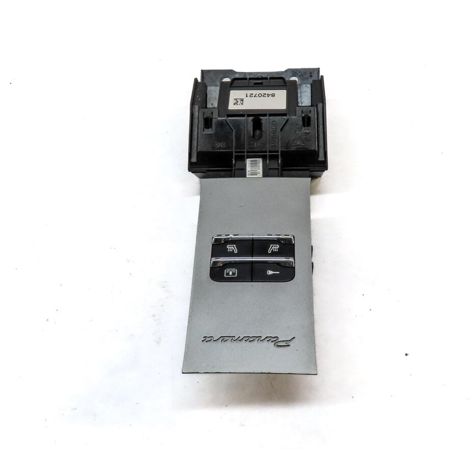 Thumbnail 3: 2012 PORSCHE PANAMERA 970 G1 REAR CENTER CONSOLE HEATED SEAT SWITCH BUTTON PANEL