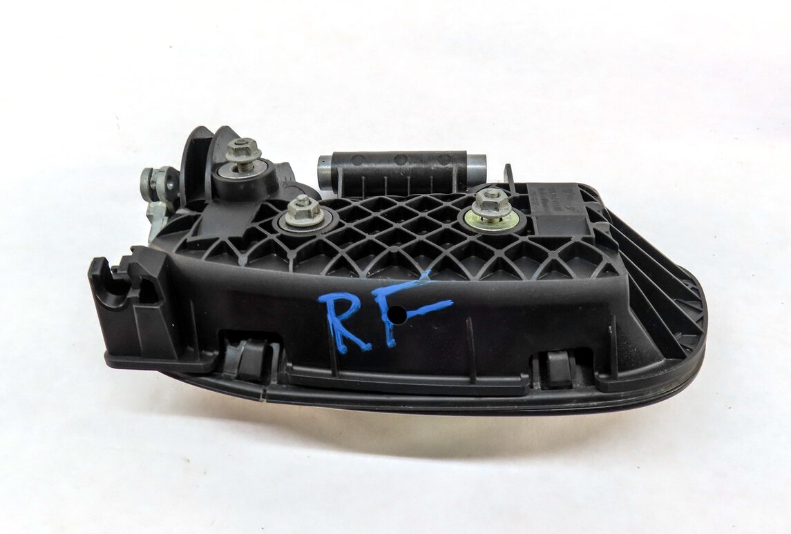 Thumbnail 4: 2010-2016 PORSCHE PANAMERA (970 G1) RIGHT FRONT EXTERIOR DOOR HANDLE (BLACK A1)