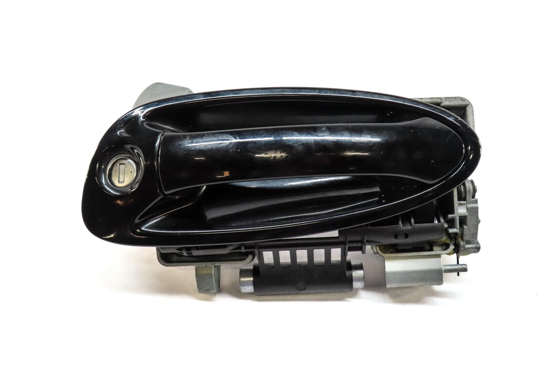 Thumbnail 2: 2010-2016 PORSCHE PANAMERA (970 G1) LEFT FRONT EXTERIOR DOOR HANDLE (BLACK A1)