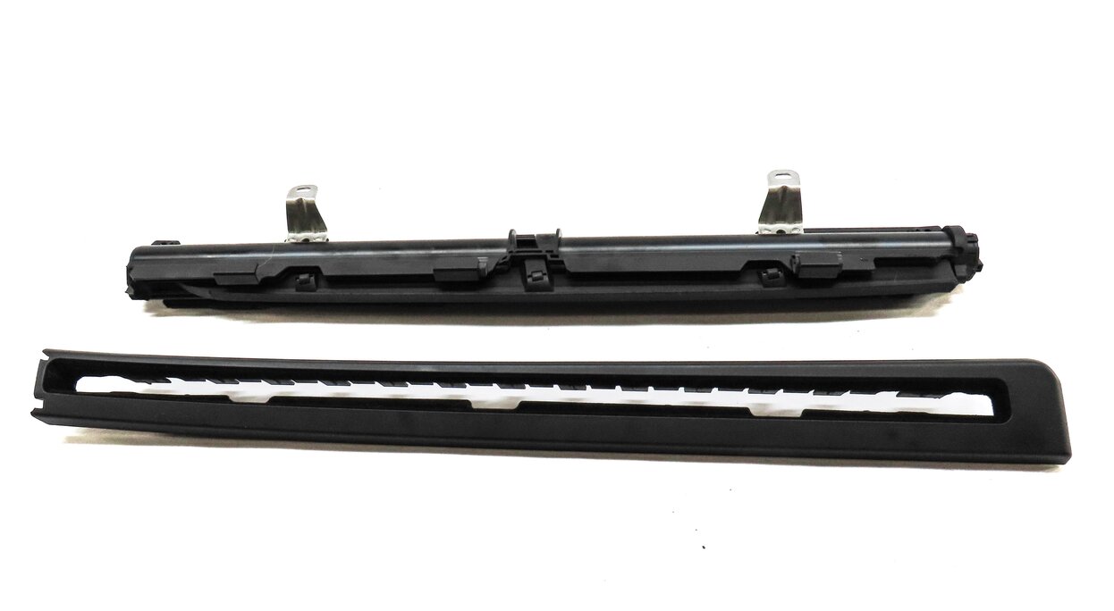 Thumbnail 2: 10-16 PORSCHE PANAMERA (970 G1) REAR RIGHT DOOR WINDOW SUN SHADE SUNSHADE SCREEN