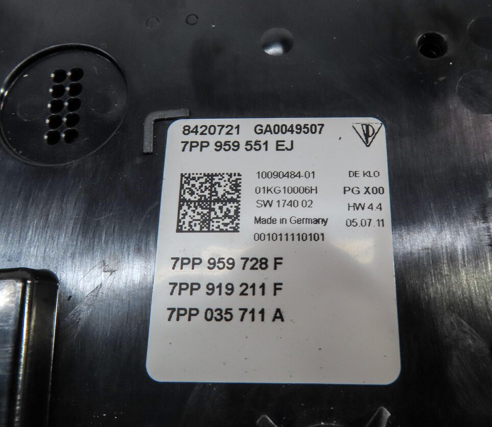 Thumbnail 6: 2012 PORSCHE PANAMERA 970 G1 FRONT CENTER ROOF DOME LIGHT MAP READING LAMP BEIGE