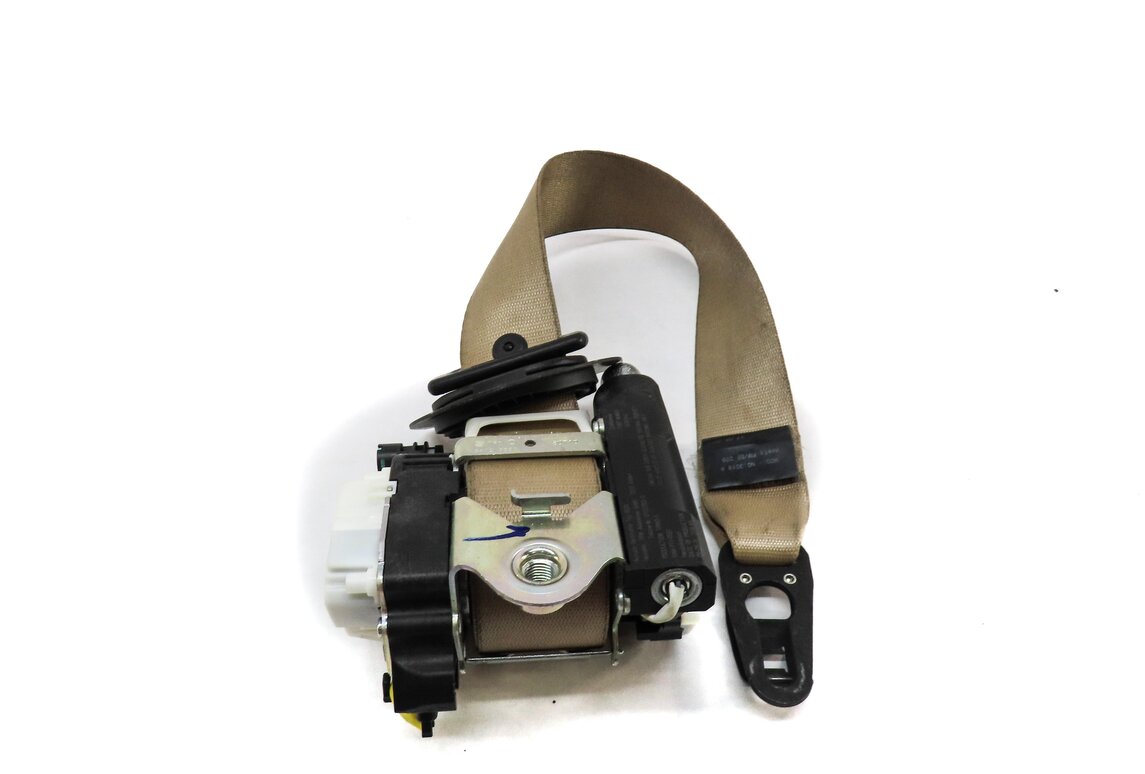 Thumbnail 3: 2012 PORSCHE PANAMERA (970 G1) REAR RIGHT SEATBELT RETRACTOR (BEIGE)