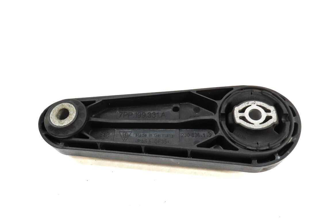 Thumbnail 4: 2012 PORSCHE PANAMERA (970 G1) 4.8L M48.20 NON-TURBO RWD TORSION ARM MOTOR MOUNT