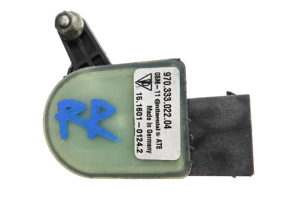 Thumbnail 4: 2012 PORSCHE PANAMERA (970 G1) REAR RIGHT HEIGHT LEVEL SENSOR 97033302204