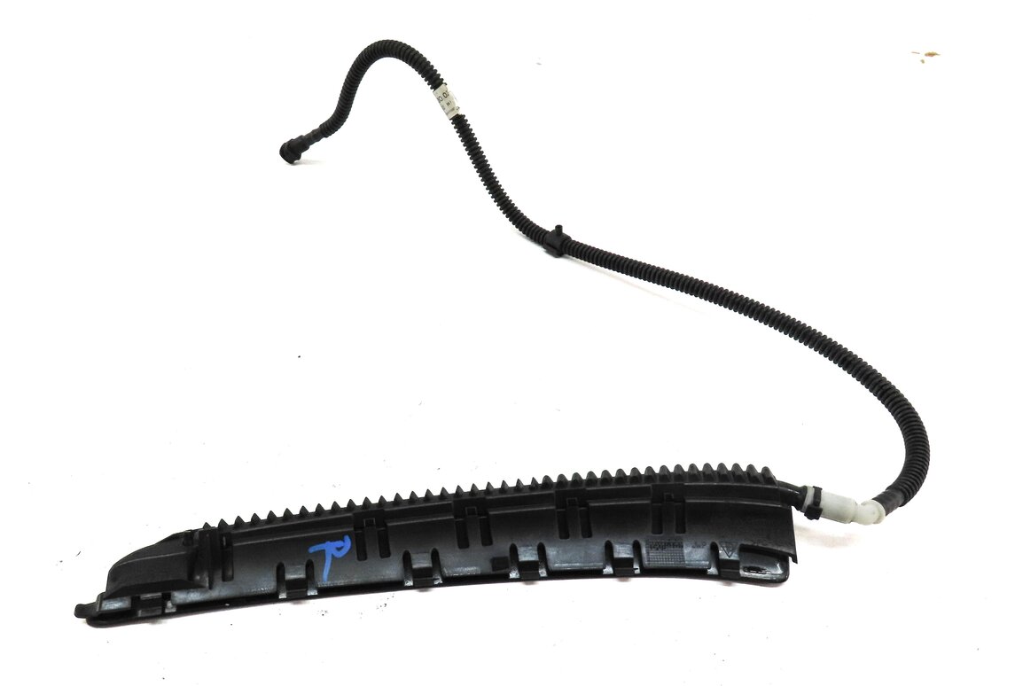 Thumbnail 4: 2012 PORSCHE PANAMERA (970 G1) FRONT RIGHT FENDER AIR VENT GRILLE 97050435400