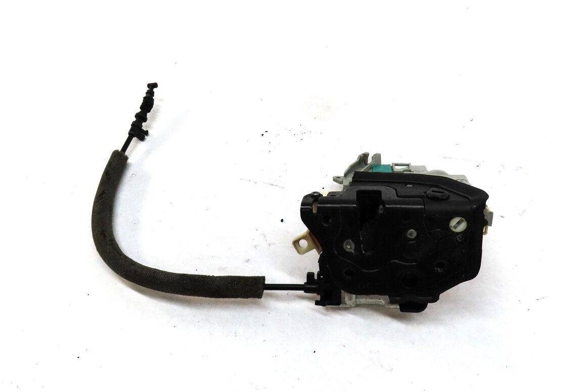 Thumbnail 3: 10-18 AUDI A3 A4 A8 Q3 Q5 S3 S4 SQ5 S8 (B8 D4 4H 8K 8R 8V) RIGHT REAR DOOR LATCH