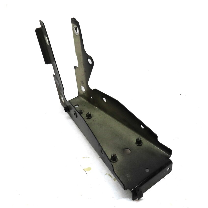 2012 PORSCHE PANAMERA 970 G1 FRONT LEFT DRIVER FENDER MOUNT BRACKET BLACK A1