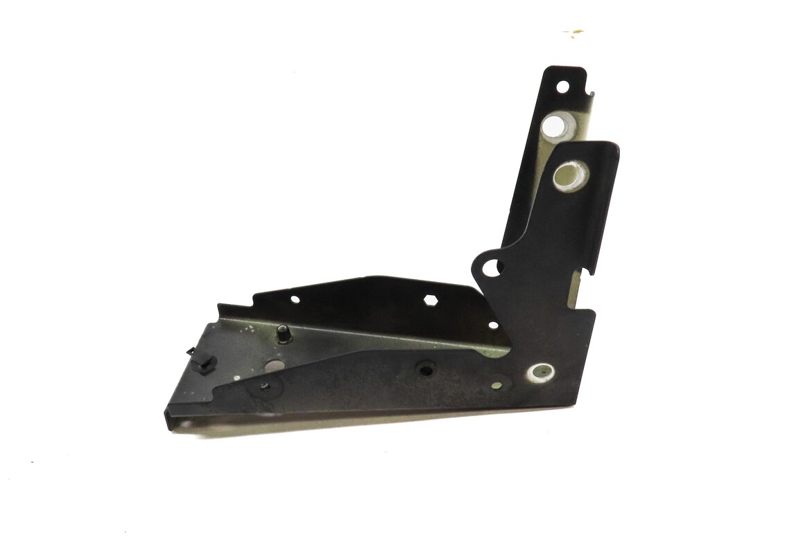 Thumbnail 3: 2012 PORSCHE PANAMERA 970 G1 FRONT RIGHT PASSENGER FENDER MOUNT BRACKET BLACK A1
