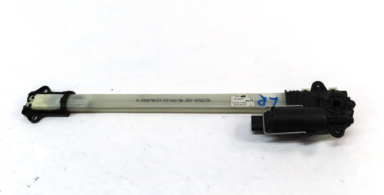 Thumbnail 3: 2012 PORSCHE PANAMERA (970 G1) REAR LEFT DOOR WINDOW SUN SHADE SCREEN MOTOR