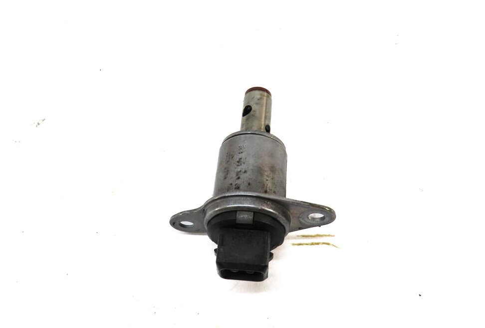 Thumbnail 2: 2012 PORSCHE PANAMERA (970 G1) 4.8L M48 NON-TURBO RWD CAMSHAFT ADJUSTER SOLENOID
