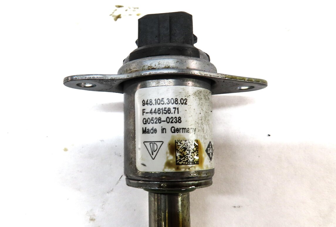 Thumbnail 4: 2012 PORSCHE PANAMERA (970 G1) 4.8L M48 NON-TURBO RWD CAMSHAFT ADJUSTER SOLENOID