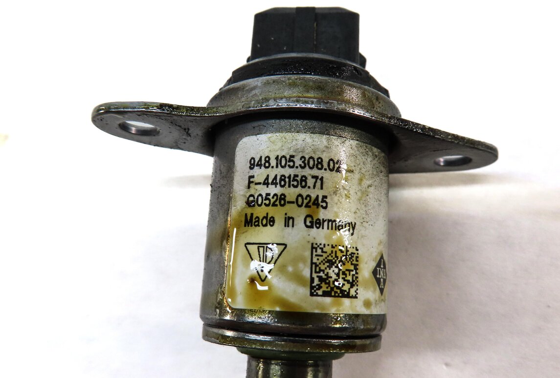 Thumbnail 4: 2012 PORSCHE PANAMERA (970 G1) 4.8L M48 NON-TURBO RWD CAMSHAFT ADJUSTER SOLENOID