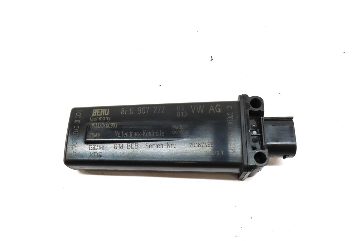 Thumbnail 2: 2012 PORSCHE PANAMERA 970 G1 TIRE PRESSURE MONITORING SYSTEM TPMS SENSOR ANTENNA