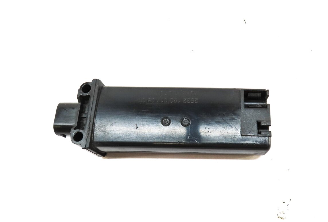 Thumbnail 3: 2012 PORSCHE PANAMERA 970 G1 TIRE PRESSURE MONITORING SYSTEM TPMS SENSOR ANTENNA