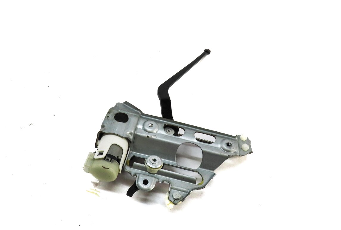 Thumbnail 1: 2012 PORSCHE PANAMERA 970 REAR LEFT QUARTER WINDOW SUN SHADE MOTOR w/ REGULATOR
