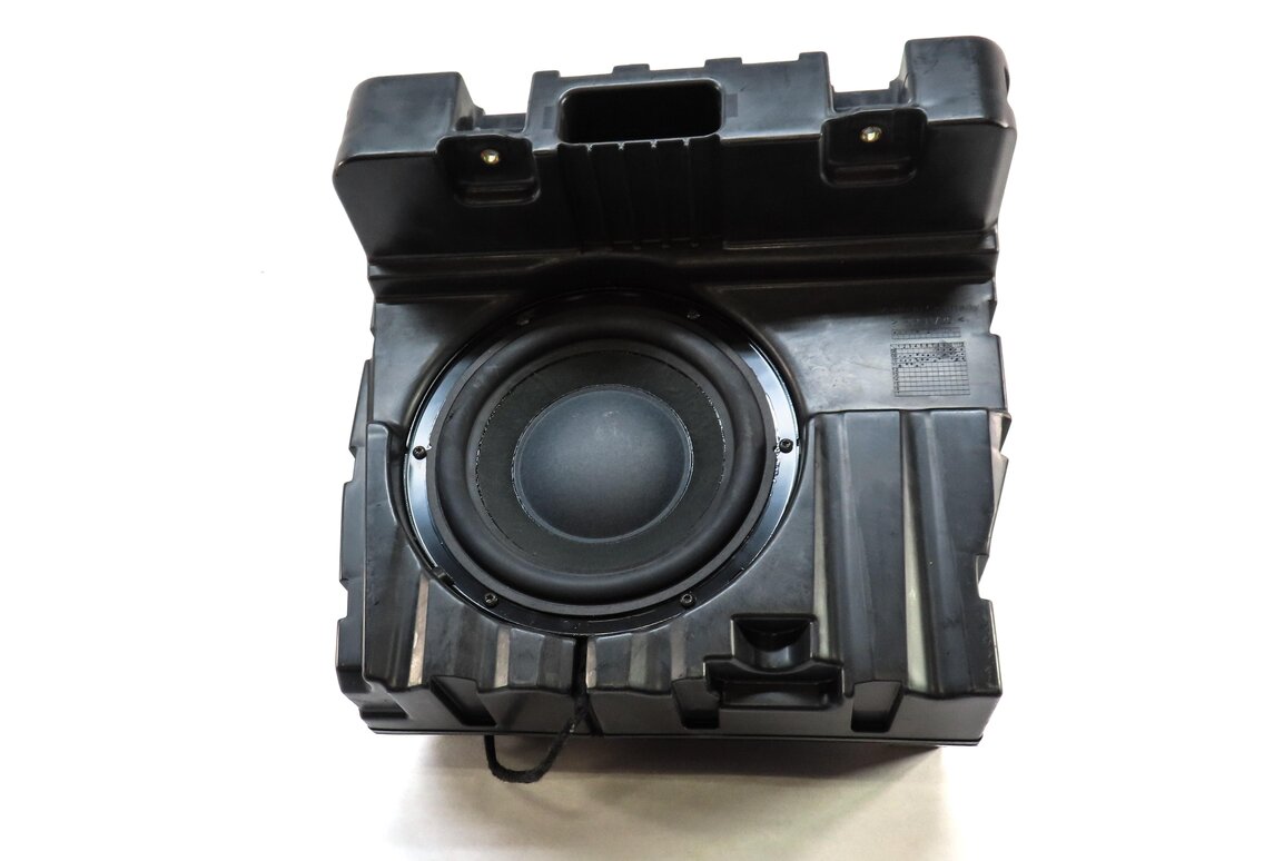Thumbnail 2: 2012 PORSCHE PANAMERA (970 G1) RADIO STEREO BOSE SUBWOOFER WOOFER SPEAKER & BOX