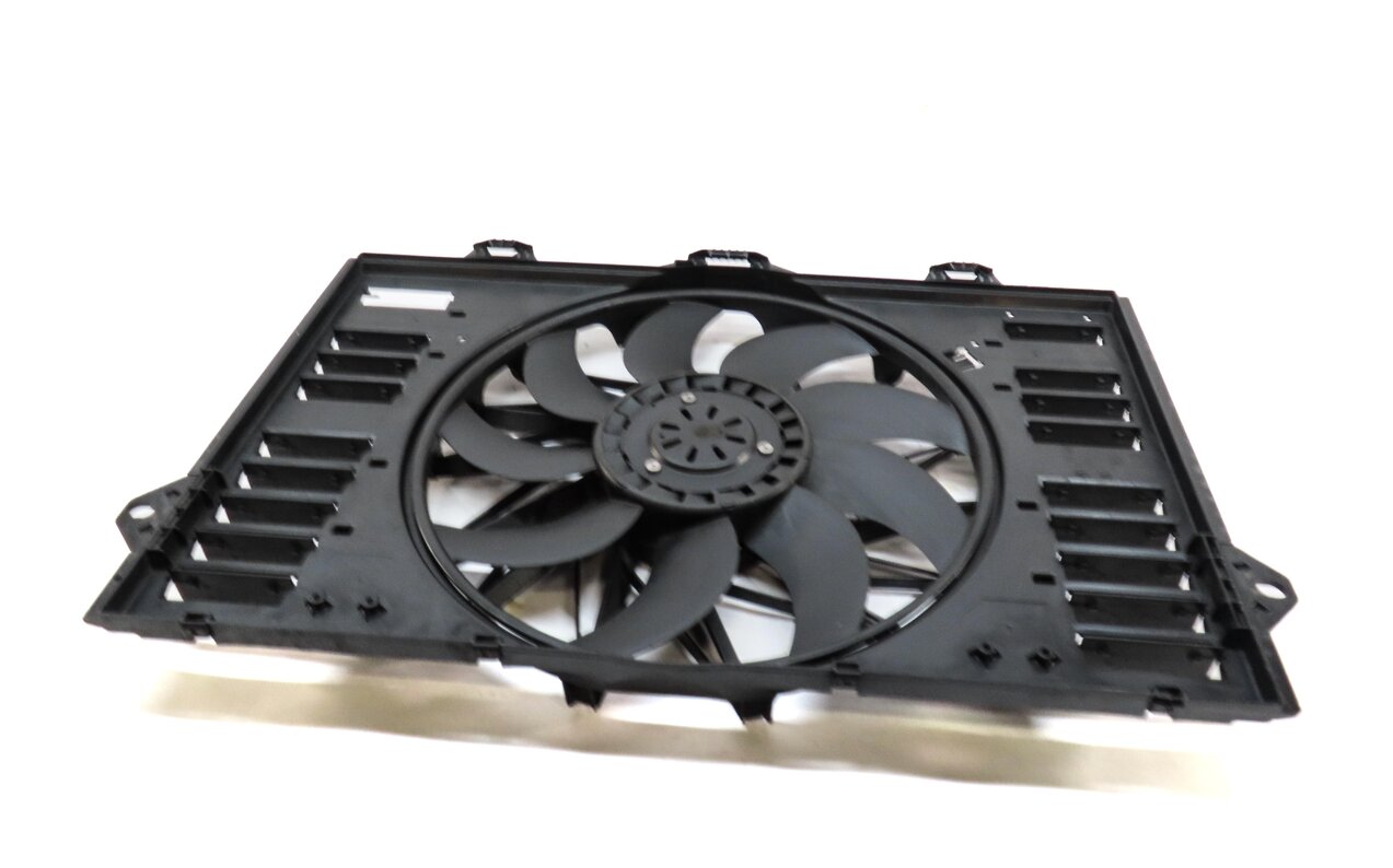 Thumbnail 1: 2010-2016 PORSCHE PANAMERA (970 G1) 3.0L / 3.6L / 4.8L - RADIATOR COOLING FAN