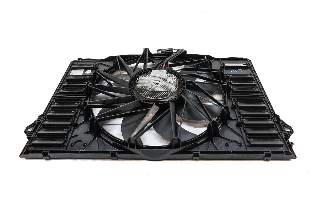 Thumbnail 4: 2010-2016 PORSCHE PANAMERA (970 G1) 3.0L / 3.6L / 4.8L - RADIATOR COOLING FAN