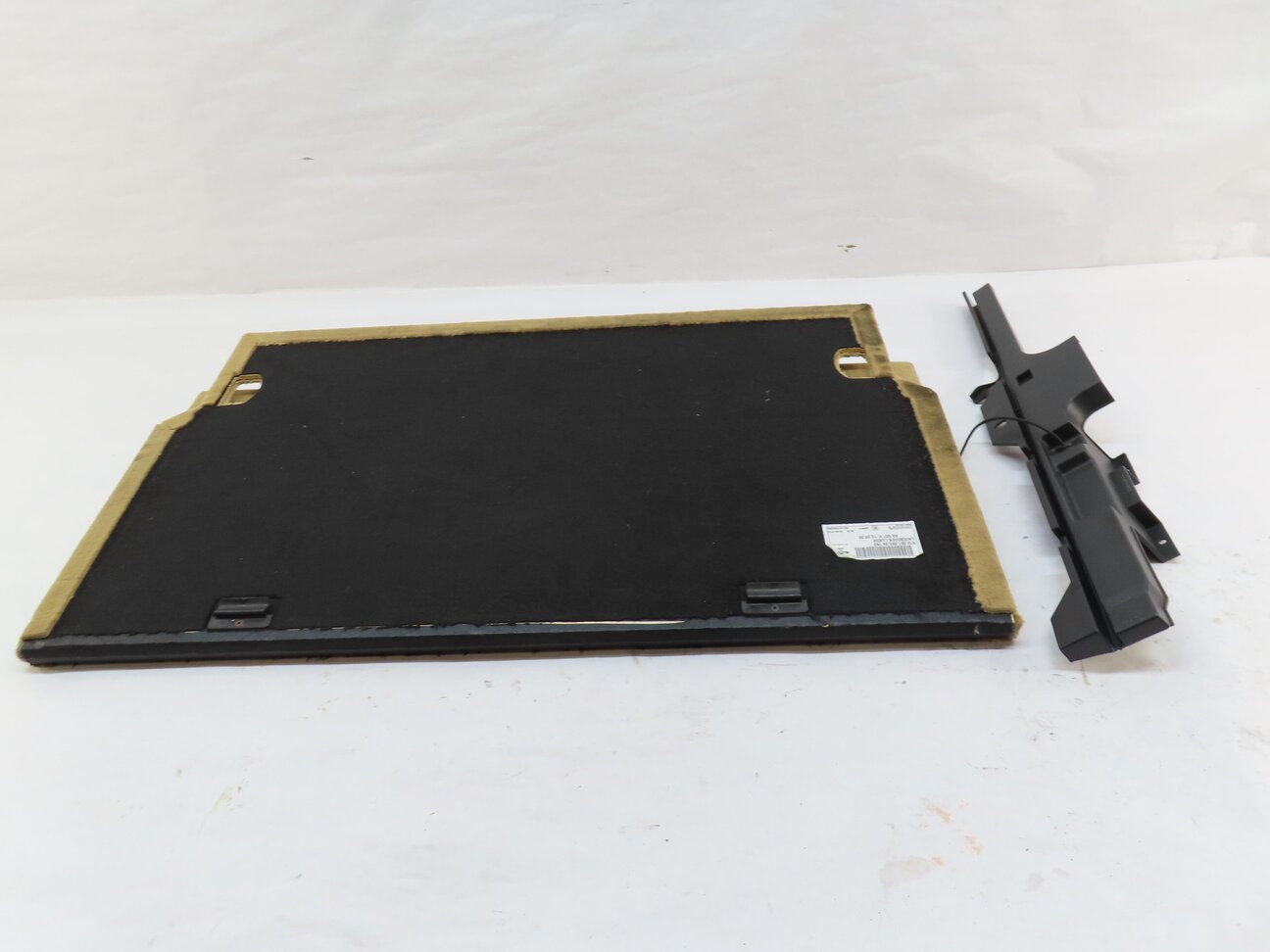 Thumbnail 5: 2012 PORSCHE PANAMERA (970 G1) REAR SPARE TIRE FLOOR COVER (BEIGE) 97055105304