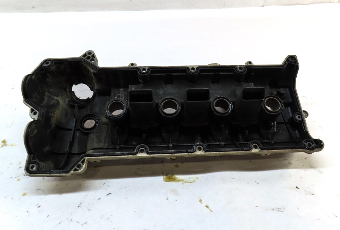 Thumbnail 4: 2010-2018 PORSCHE CAYENNE PANAMERA (958 970 G1) 4.8L V8 ENGINE RIGHT VALVE COVER