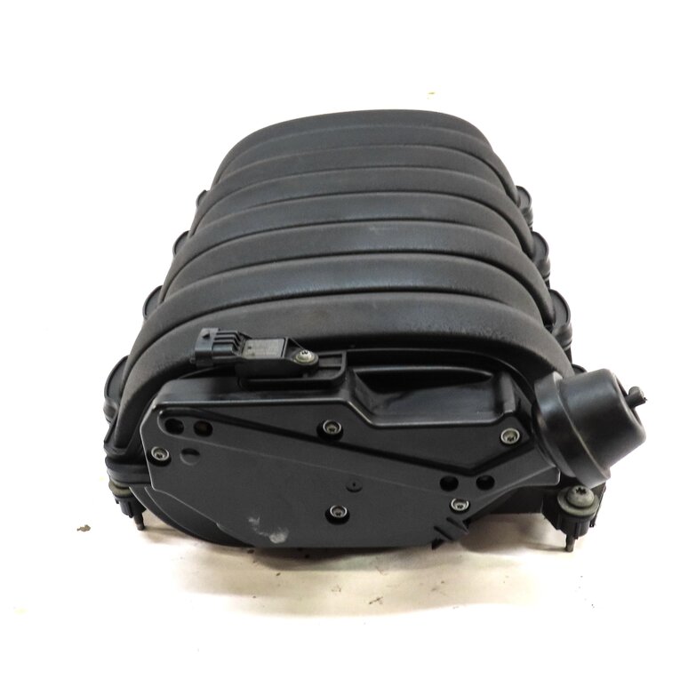 Thumbnail 4: 2010-2013 PORSCHE PANAMERA (970 G1) 4.8L M48.20 NON-TURBO ENGINE INTAKE MANIFOLD