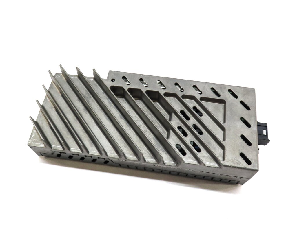 Thumbnail 1: 11-14 BMW 5 6 SERIES M5 M6 (F06 F10 F12 F13) STEREO HARMAN AUDIO AMP AMPLIFIER
