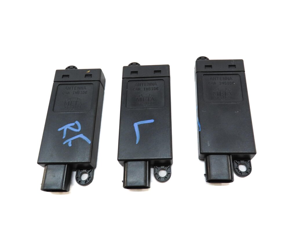 Thumbnail 1: 2013 BMW 640i LCI (F12) EMERGENCY ANTI THEFT ALARM SENSOR MODULE SET-3