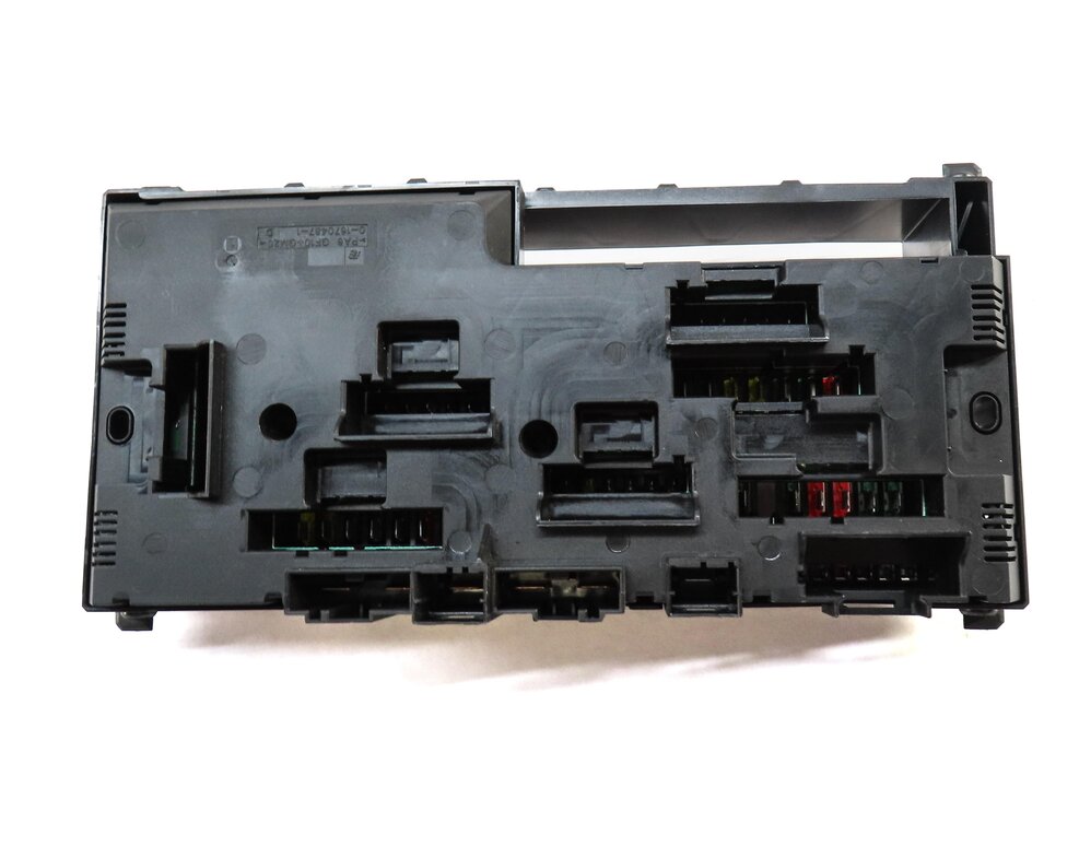 Thumbnail 4: 2013 BMW 640i LCI (F12) CONVERTIBLE FRONT POWER DISTRIBUTION CONTROL MODULE