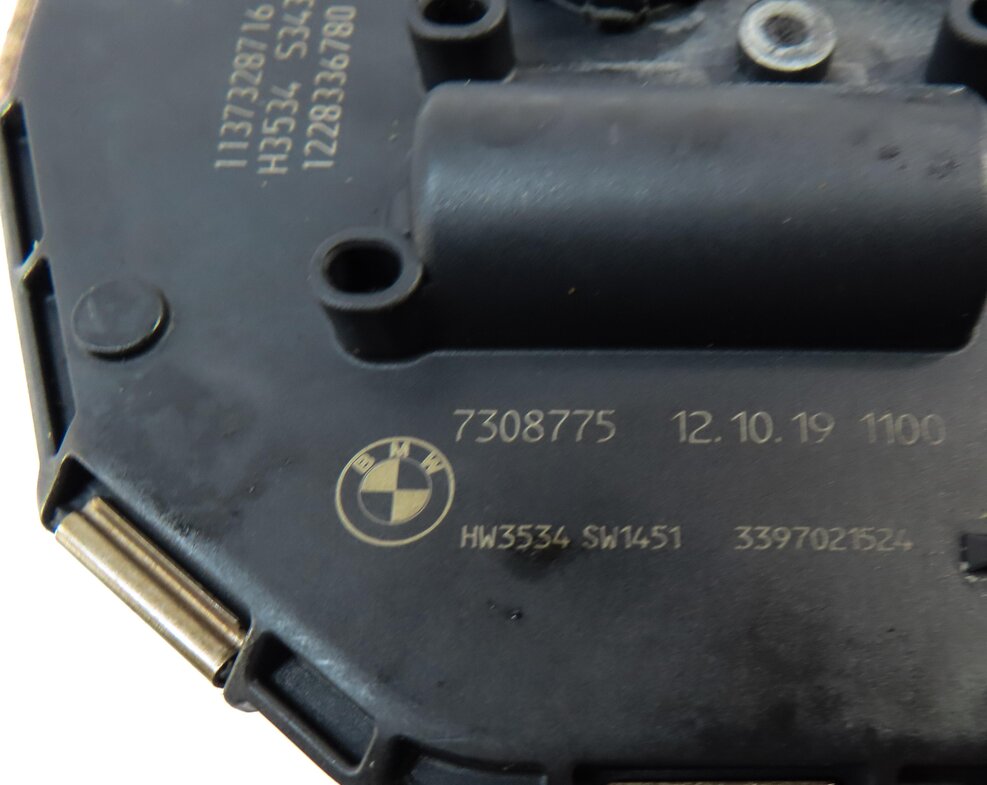 Thumbnail 5: 2012-2019 BMW 640i 650i M6 (F06 F12 F13) FRONT WINDSHIELD WIPER MOTOR