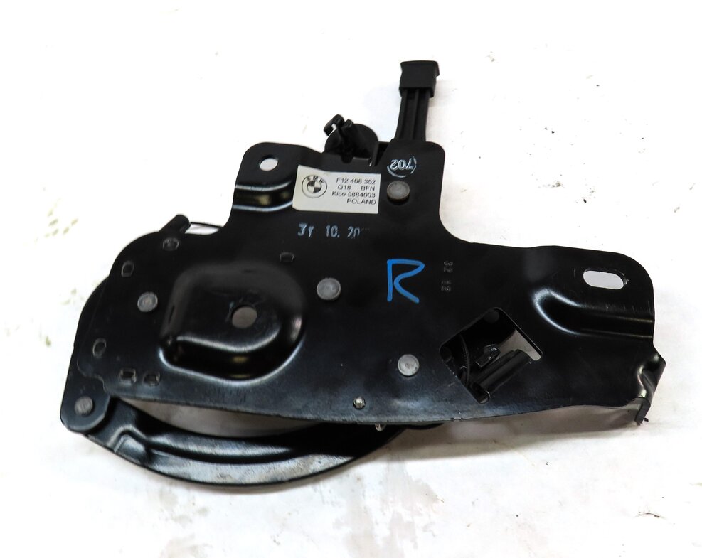 Thumbnail 2: 2013 BMW 640i LCI (F12) REAR RIGHT PASSENGER CONVERTIBLE TOP HINGE