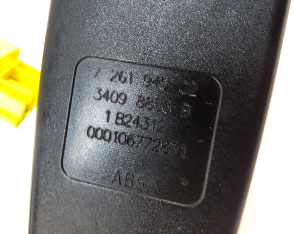 Thumbnail 5: 12-19 BMW 4 6 SERIES M4 M6 (F06 F12 F13 F32) LEFT FRONT DRIVER SEATBELT RECEIVER
