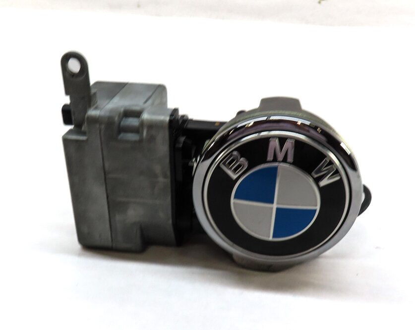 Thumbnail 1: 2012-2019 BMW 640i 650i M6 ///M (F06 F12 F13) REAR EMBLEM BACKUP REVERSE CAMERA