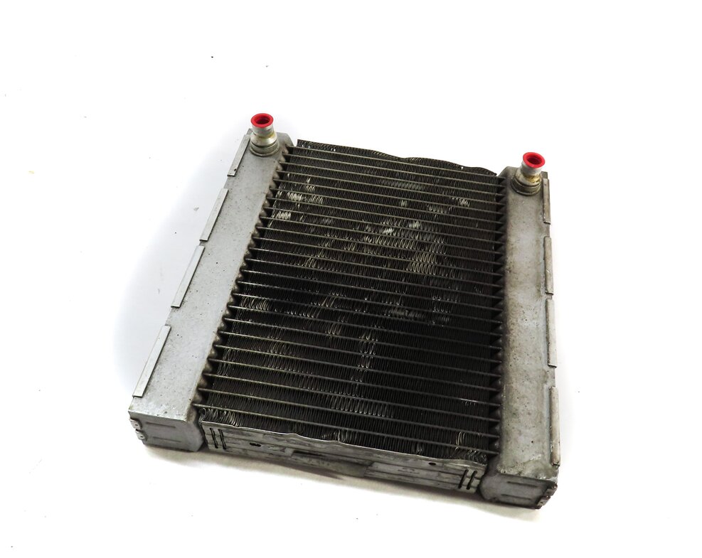 10-19 BMW 5 6 7 (F01 F06 F07 F10 F12) FRONT LEFT DRIVER SIDE AUXILIARY RADIATOR
