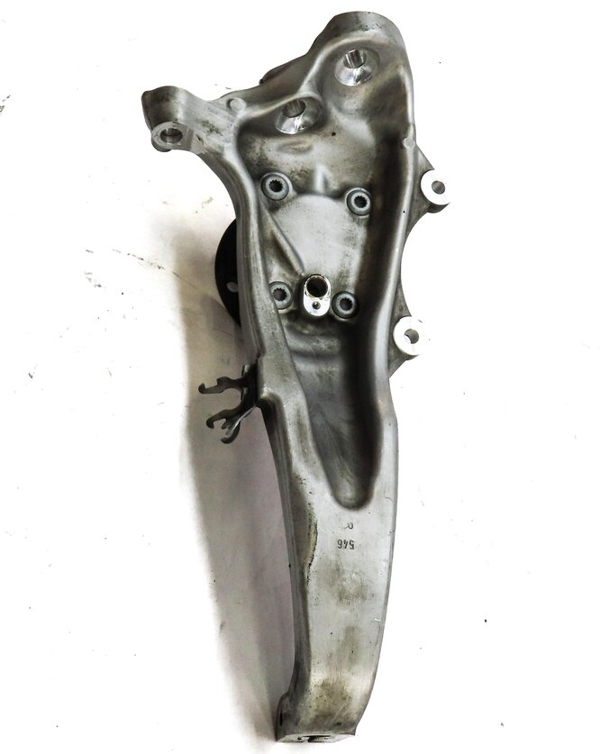 Thumbnail 3: 11-19 BMW 5 6 SERIES (F06 F10 F12 F13) RWD FRONT LEFT DRIVER SPINDLE KNUCKLE HUB