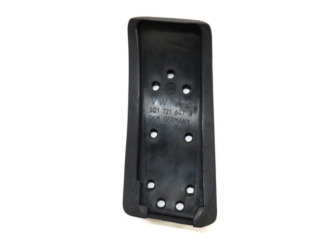 Thumbnail 6: 2017 AUDI A3 (8V) FRONT LEFT DRIVER FOOT REST BRAKE GAS PEDAL COVER TRIM SET 3