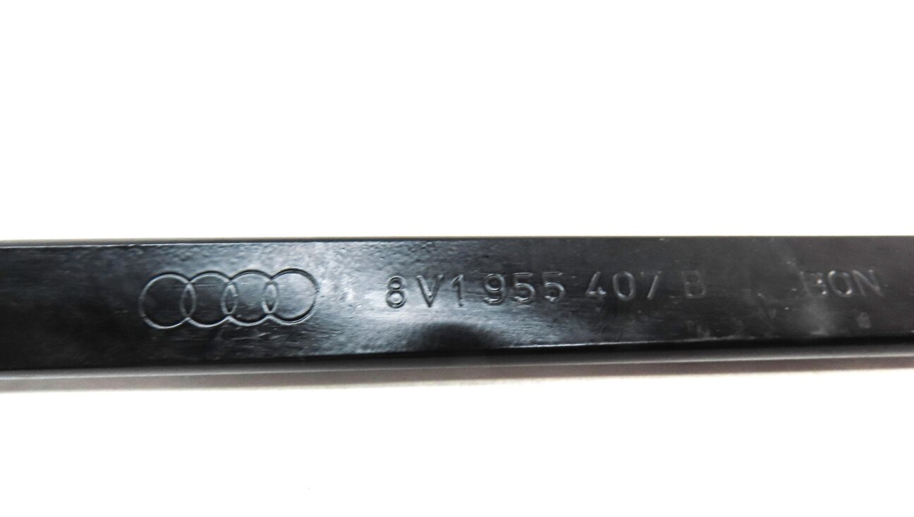 Thumbnail 4: 2015-2020 AUDI A3 S3 RS3 (8V 8Y) FRONT LEFT & RIGHT WINDSHIELD WIPER ARM SET-2