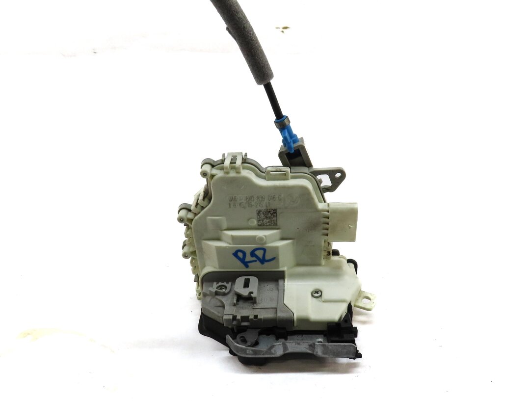 Thumbnail 3: 10-18 AUDI A3 A4 A8 Q3 Q5 S3 S4 SQ5 S8 (B8 D4 4H 8K 8R 8V) RIGHT REAR DOOR LATCH