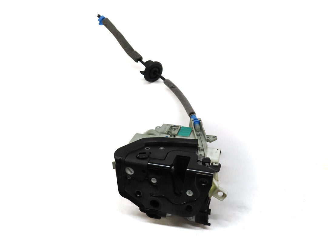 Thumbnail 4: 10-20 VW PORSCHE AUDI A3 A4 A8 S3 S4 Q5 MACAN PANAMERA - LEFT REAR DOOR LATCH