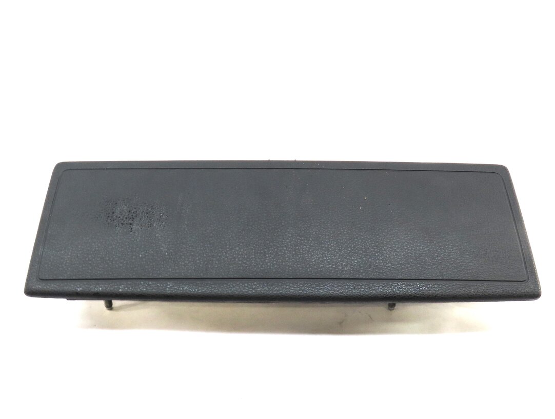 Thumbnail 2: 17-19 AUDI A3 S3 RS3 (8V) FRONT RIGHT PASSENGER KNEE SRS AIRBAG AIR BAG (BLACK)
