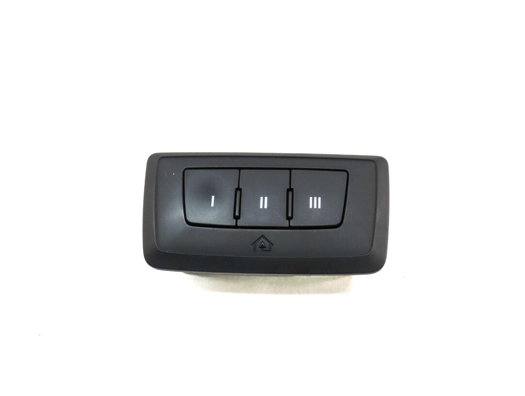 Thumbnail 2: 2017 AUDI A3 (8V) GARAGE DOOR OPEN CLOSE OPENER HOMELINK SWITCH w/ TRIM (BLACK)
