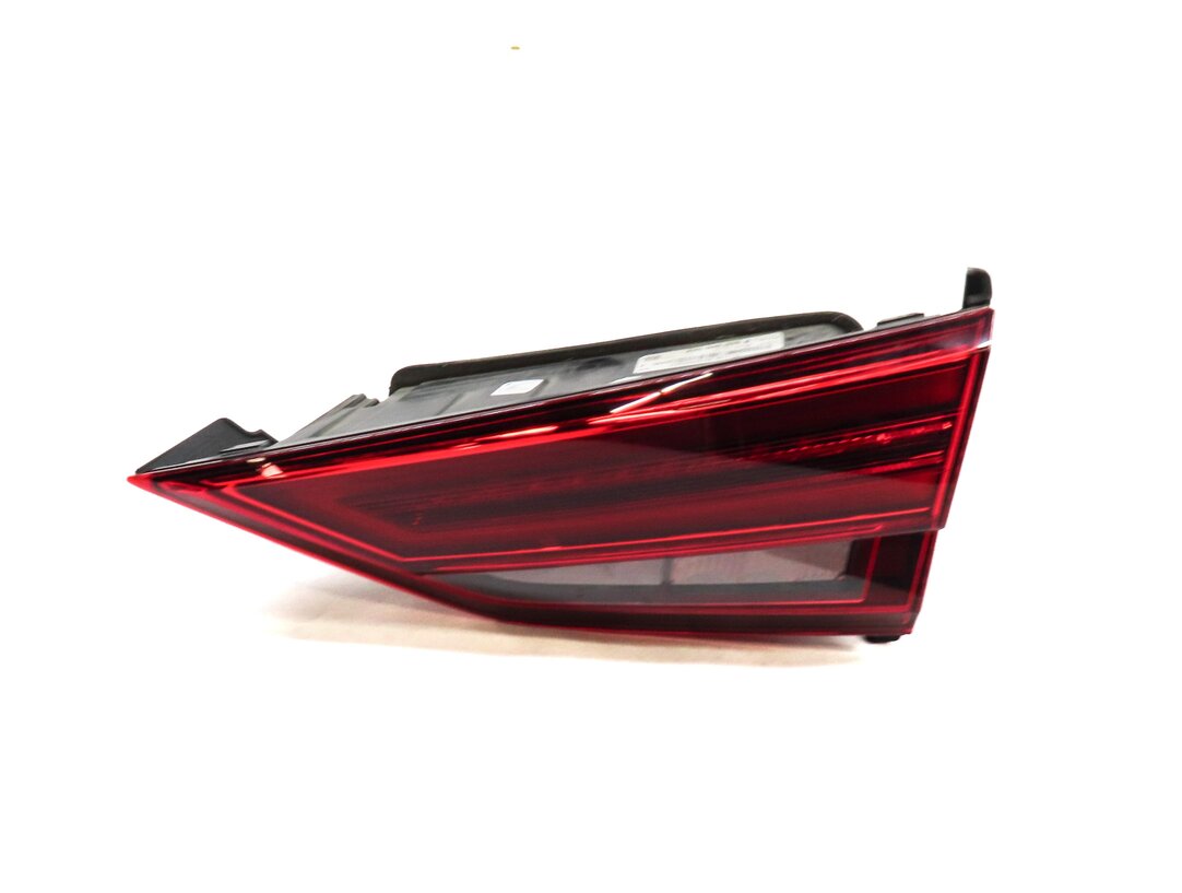 Thumbnail 1: 17-19 AUDI A3 (8V) REAR RIGHT INNER TRUNK MOUNTED LED TAILLIGHT TAIL LIGHT LAMP